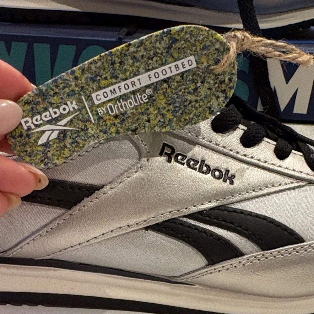 Reebok‎ World 70 Retro Sneakers Metallic Silver and Black Trainers NWT